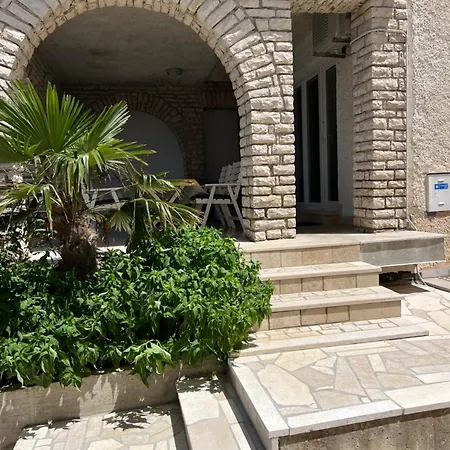 Apartman By The Sea 1