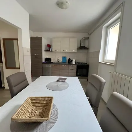 By The Sea 1 * Póla